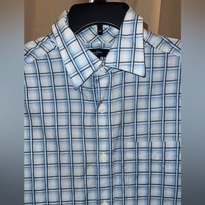 Men’s short sleeve dress shirt